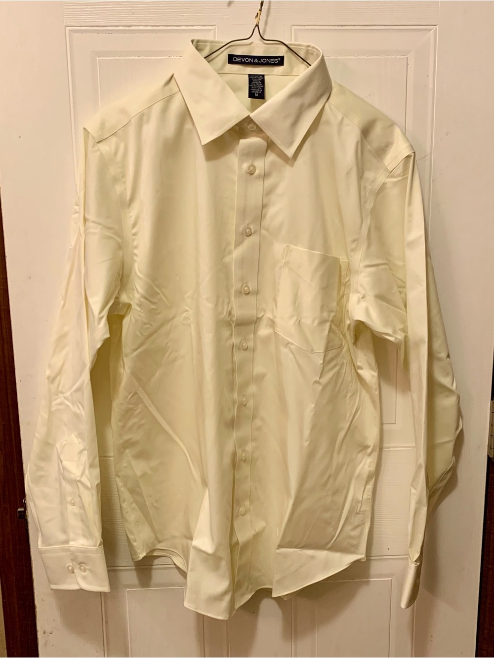 Devon & Jones Med Men’s Dress Shirt Light Yellow Pastel NWOT